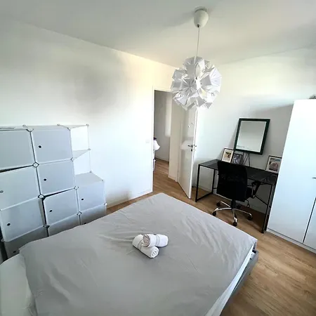 Chez Bibi - T3 Moderne Avec Terrasse, Parking Et Acces Rapide A Paris Daire *