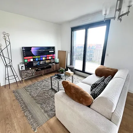 Chez Bibi - T3 Moderne Avec Terrasse, Parking Et Accès Rapide à Paris Appartement Bobigny