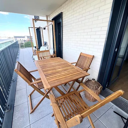 Chez Bibi - T3 Moderne Avec Terrasse, Parking Et Acces Rapide A Paris アパート ボビニー