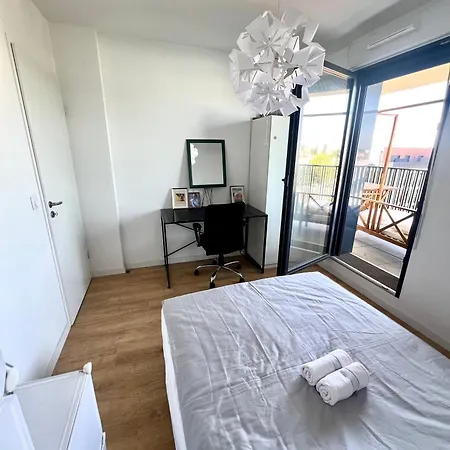 アパート Chez Bibi - T3 Moderne Avec Terrasse, Parking Et Acces Rapide A Paris ボビニー